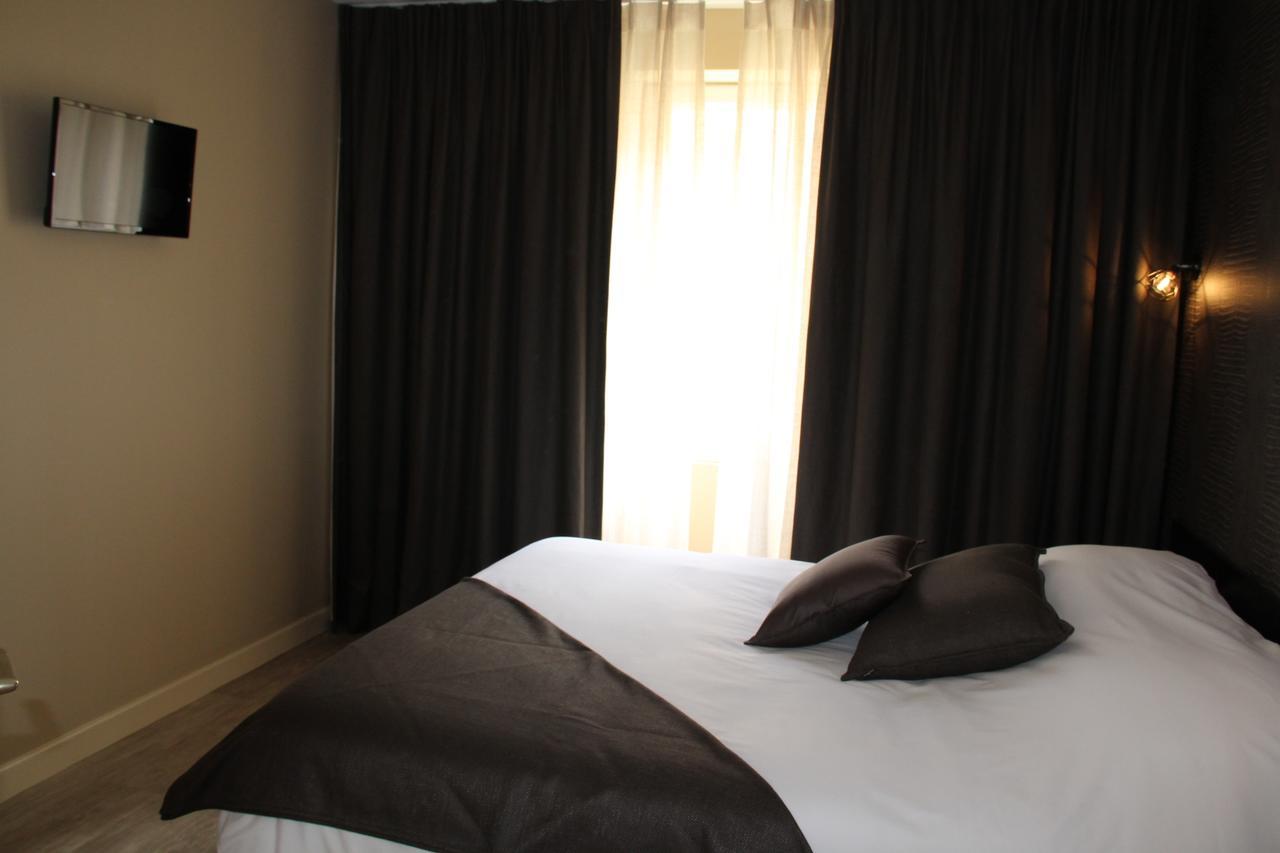 Hotel Du Lion D'Or ชาร็อลส์ ภายนอก รูปภาพ