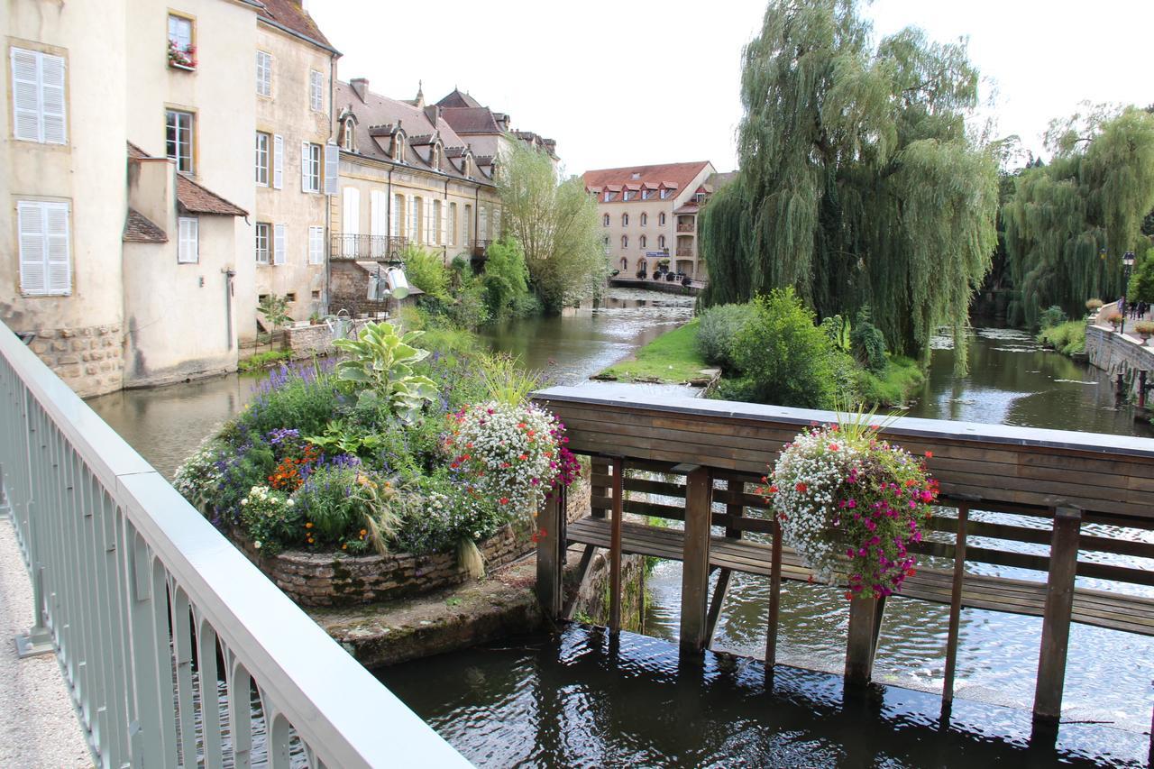 Hotel Du Lion D'Or ชาร็อลส์ ภายนอก รูปภาพ