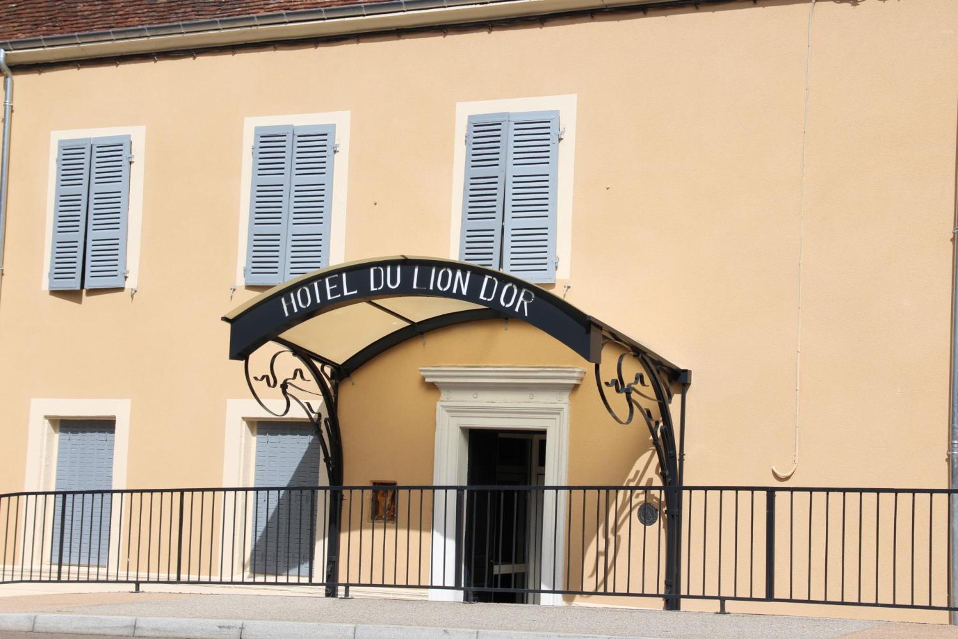 Hotel Du Lion D'Or ชาร็อลส์ ภายนอก รูปภาพ
